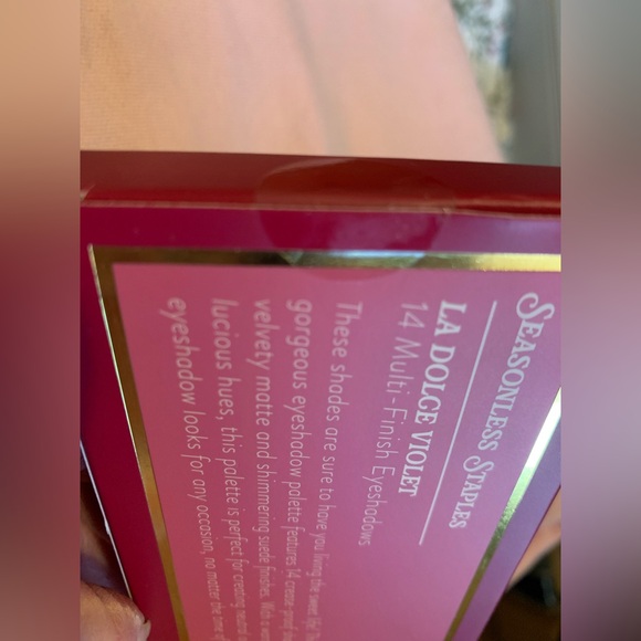 Laura Geller Seasonless Staples Eyeshadow Palette La Dolce Violet new & sealed - Picture 4 of 5